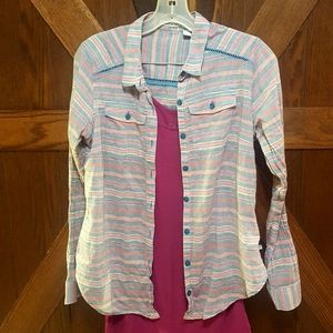 Toad&Co • SM • Button Down Do Good shirt